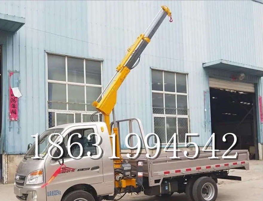 郧西县随车吊机汽车液压吊臂那里有5吨郧西县附近移动起重机220伏家用吊机随车吊机